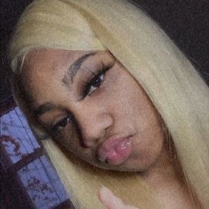 Meet your Posher, Ari